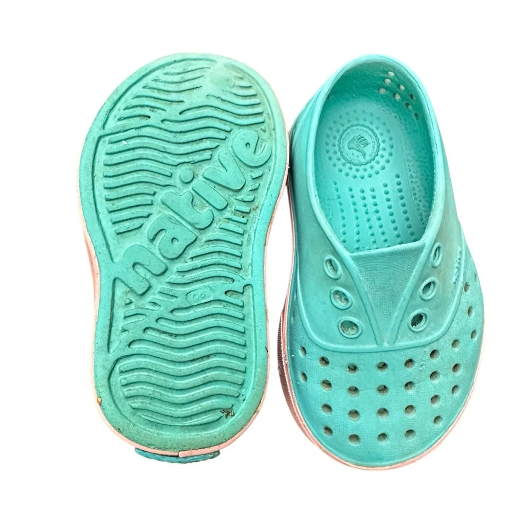 Native Miller Turquoise and‎ Pink Water Shoes Lightweight Waterproof Toddler 6